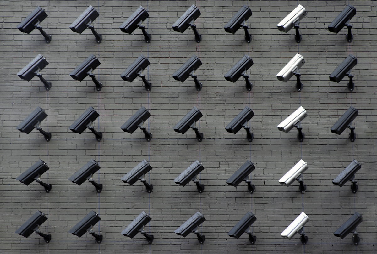 Cámaras de seguridad — THRAX
